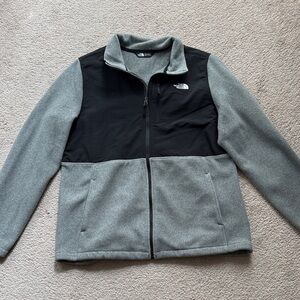 The North Face Men's Black and Gray Performance Jacket